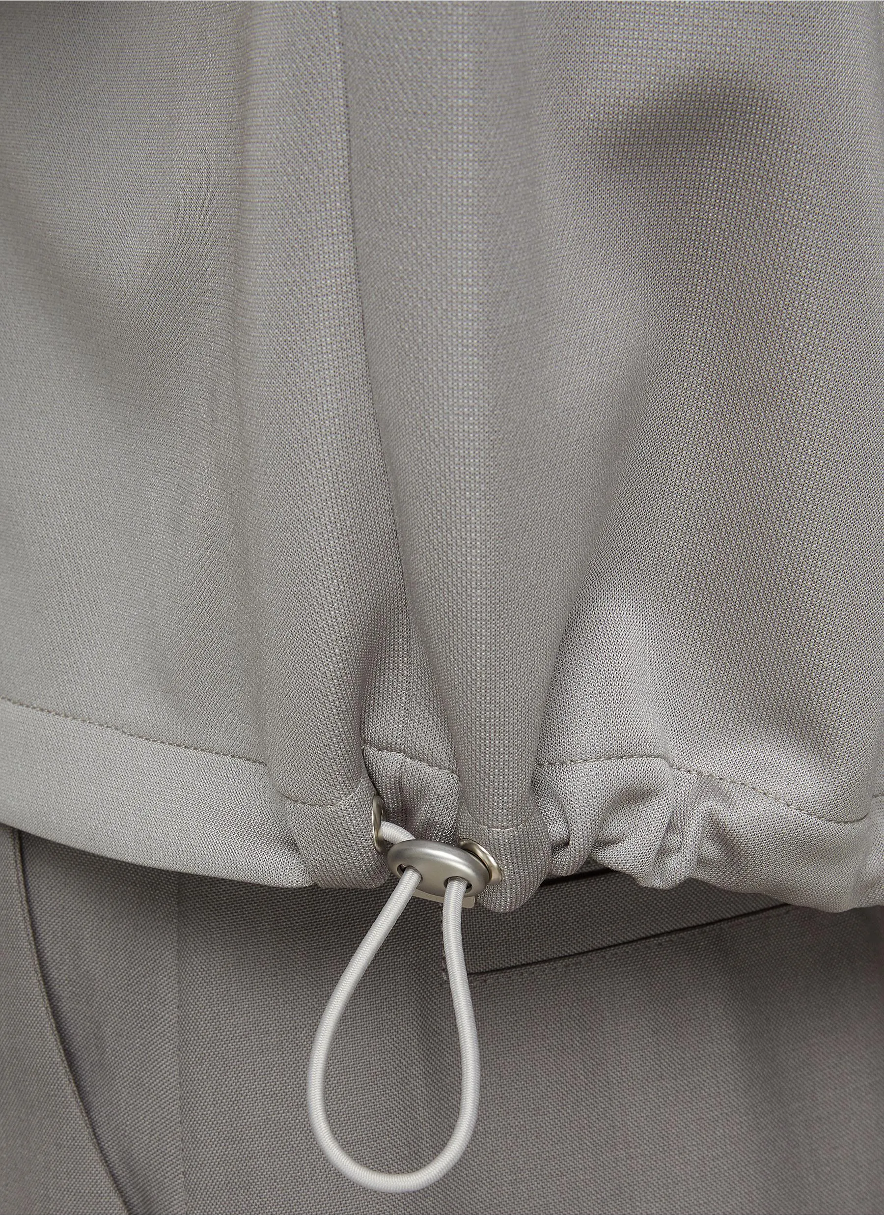 -----------RE: BY MAISON SANS TITRE ---- ------------ ----Zip Detail Stand Collar Hoodie --