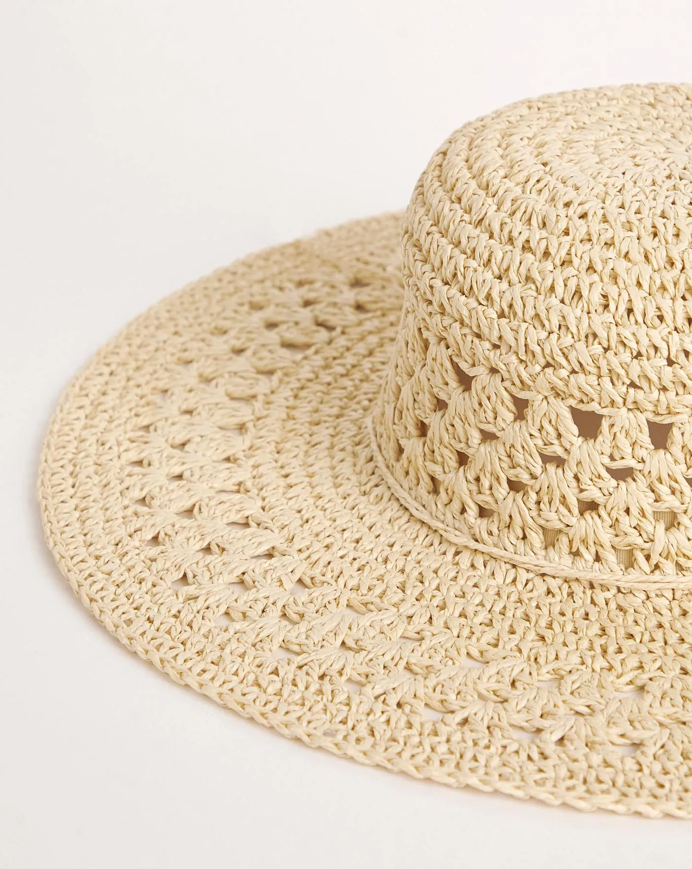 Cut Out Detail Wide Brim Straw Hat