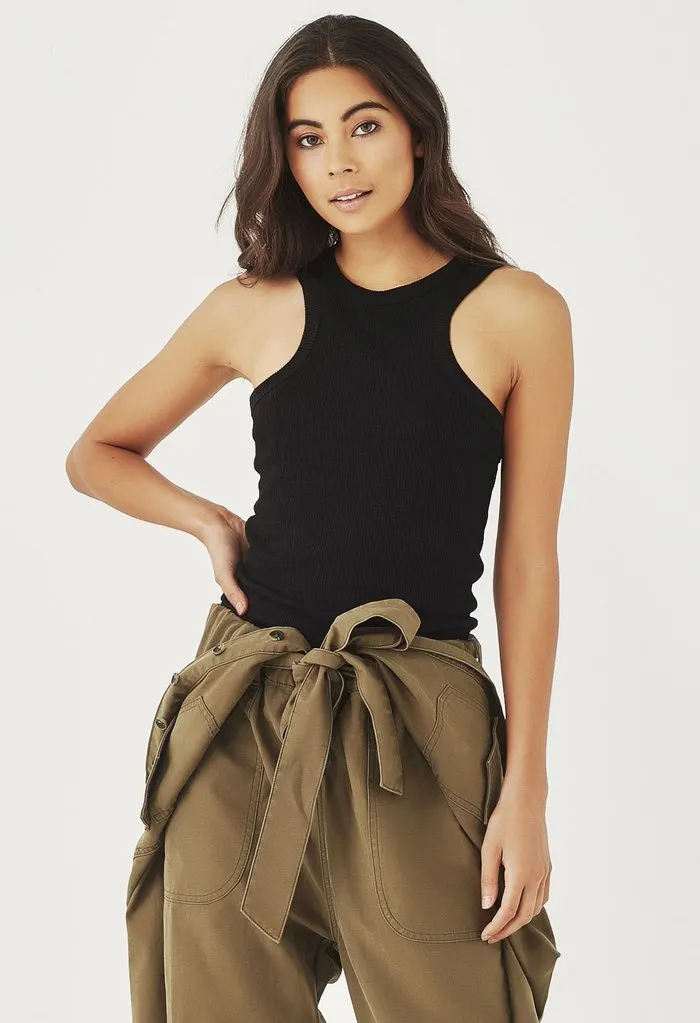 Remain      REMAIN - Britt Tank (Black)