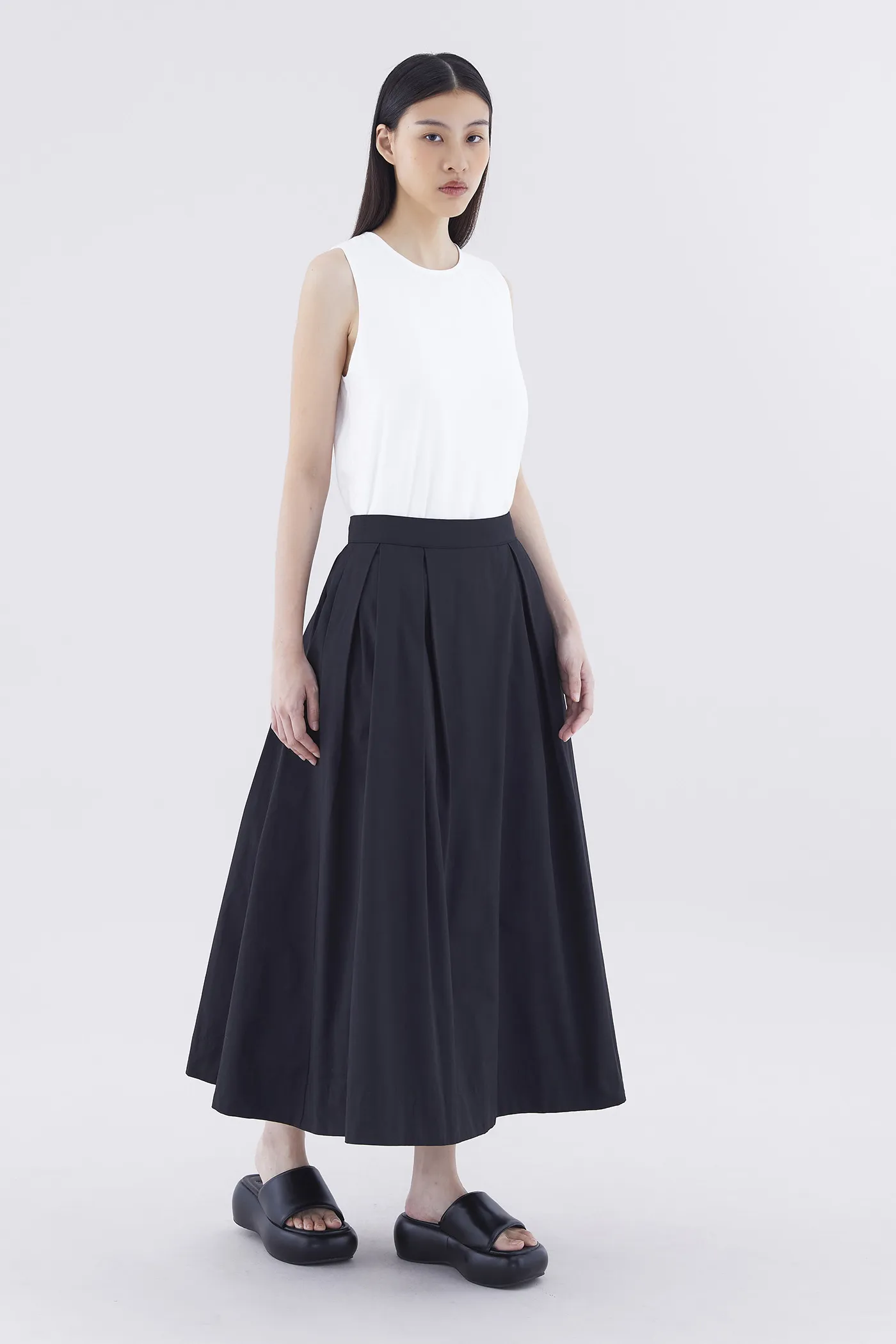 Savana Box-Pleat Skirt