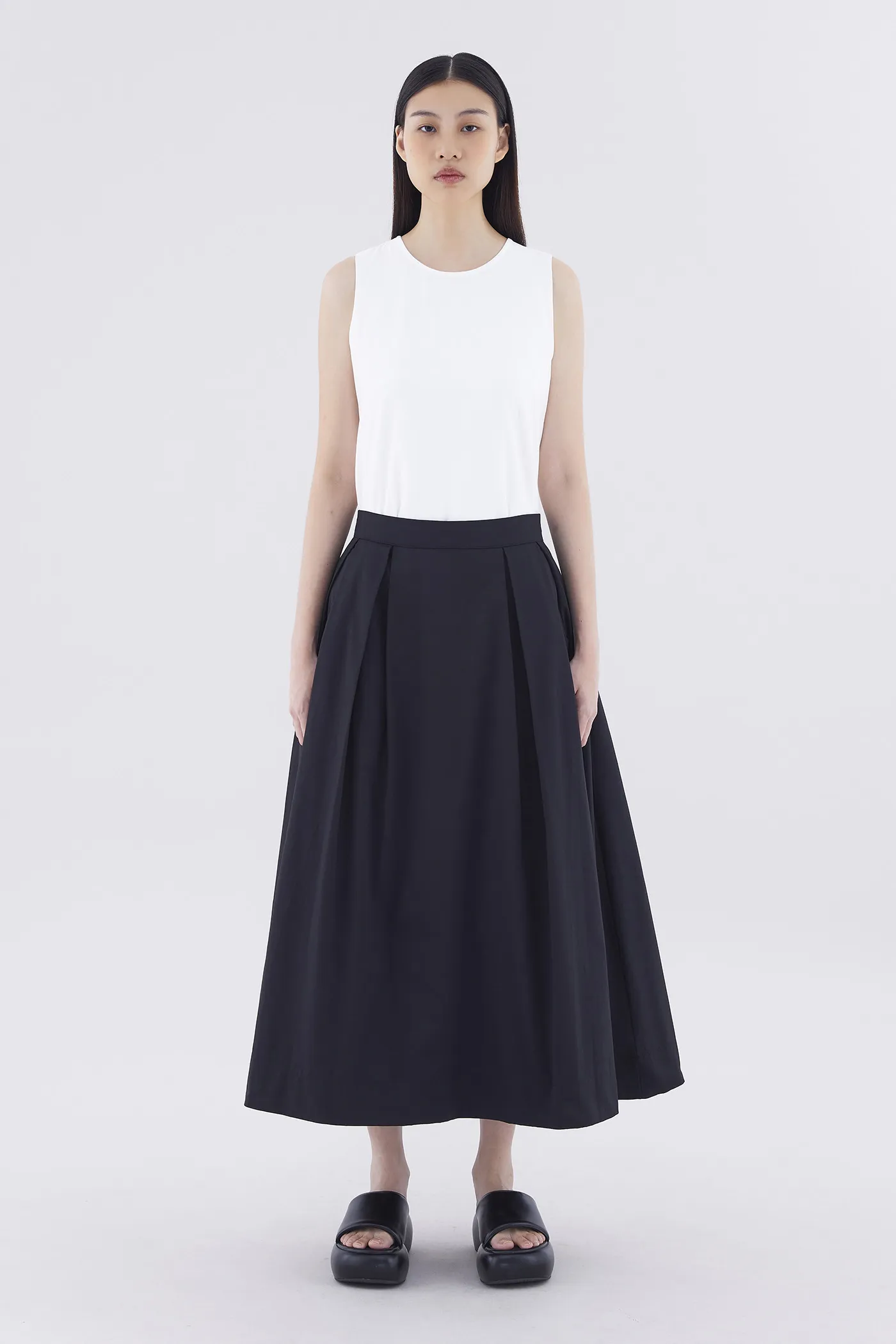 Savana Box-Pleat Skirt