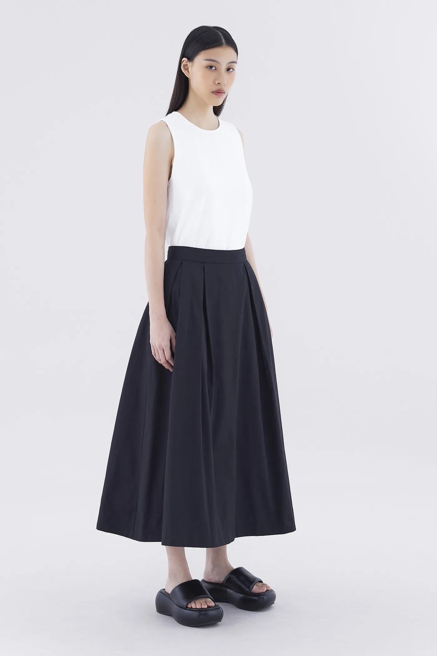 Savana Box-Pleat Skirt