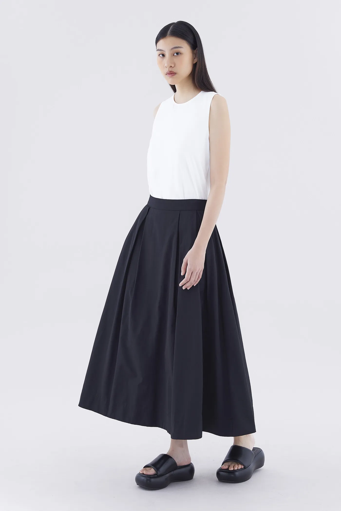 Savana Box-Pleat Skirt