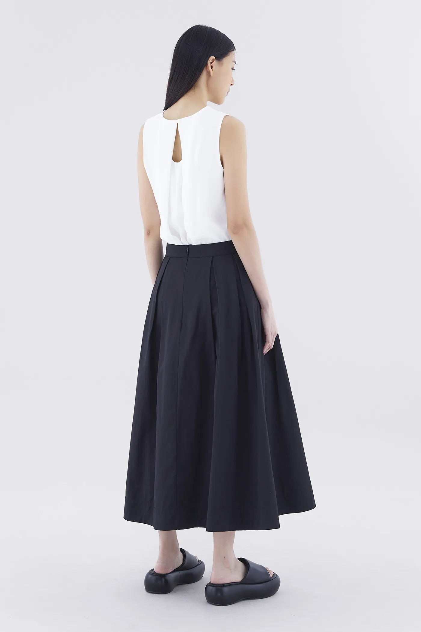 Savana Box-Pleat Skirt