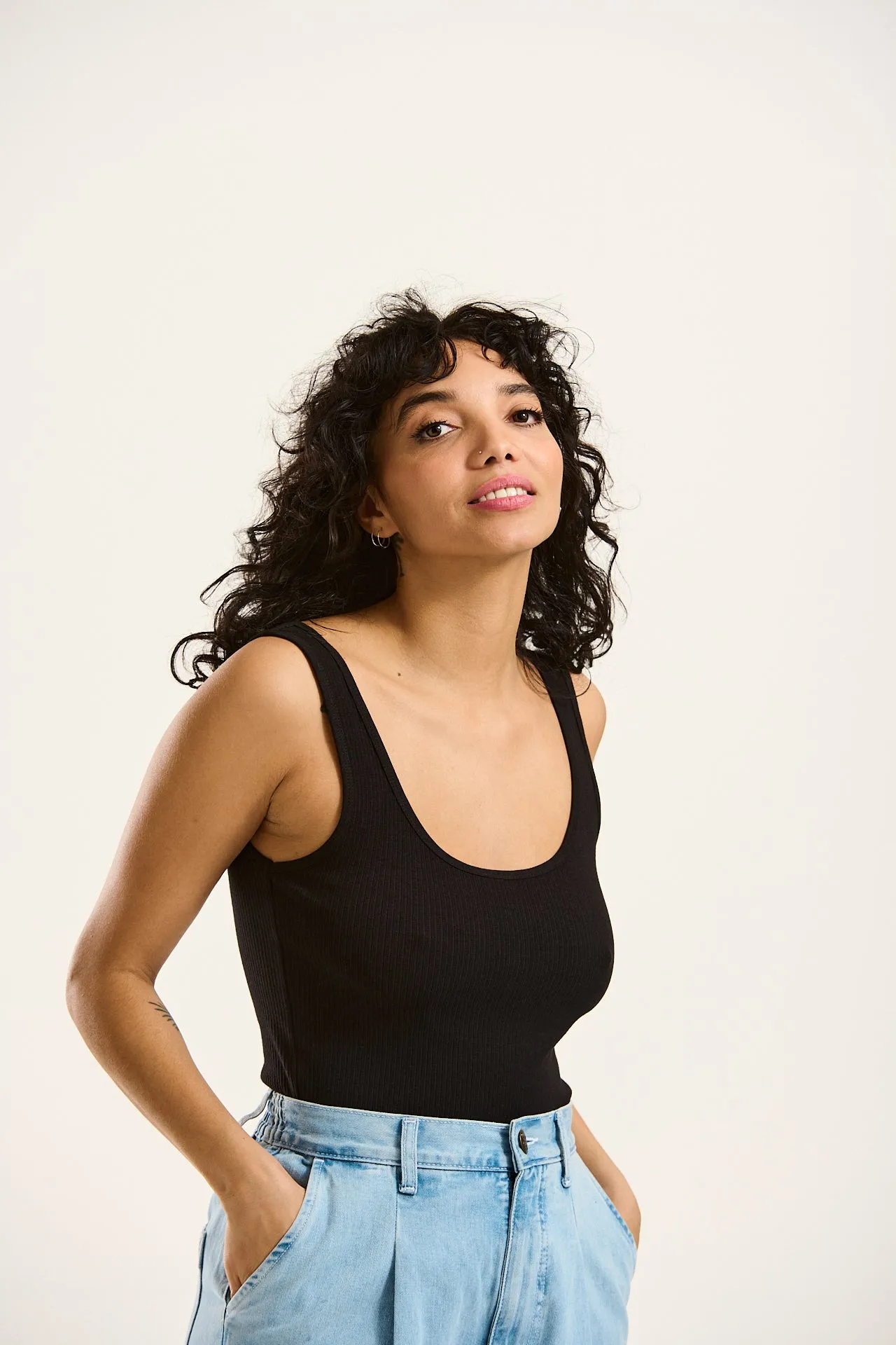 Susie Vest Top: ORGANIC COTTON & LENZING ECOVERO - Black